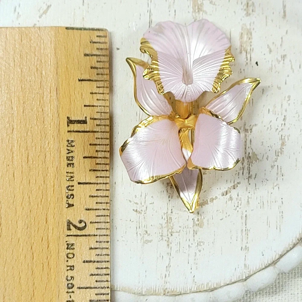 Vintage 1982 Cerrito Signed Pink Orchid Brooch, Pearlized Enamel /Gold Tone
